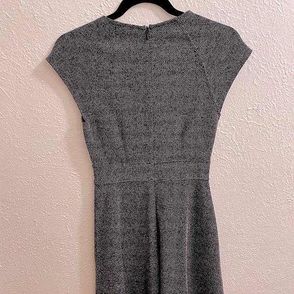 Elegant H&M Dress - Picture 5 of 8